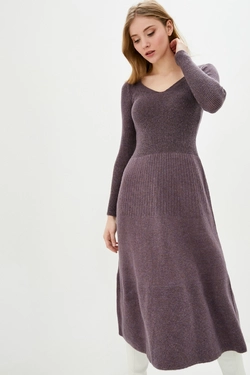 SEWEL Платье с люрексом PW818 (46-48, сирень, 64% акрил/ 22% полиэстер/ 14% металлизированное волокно)